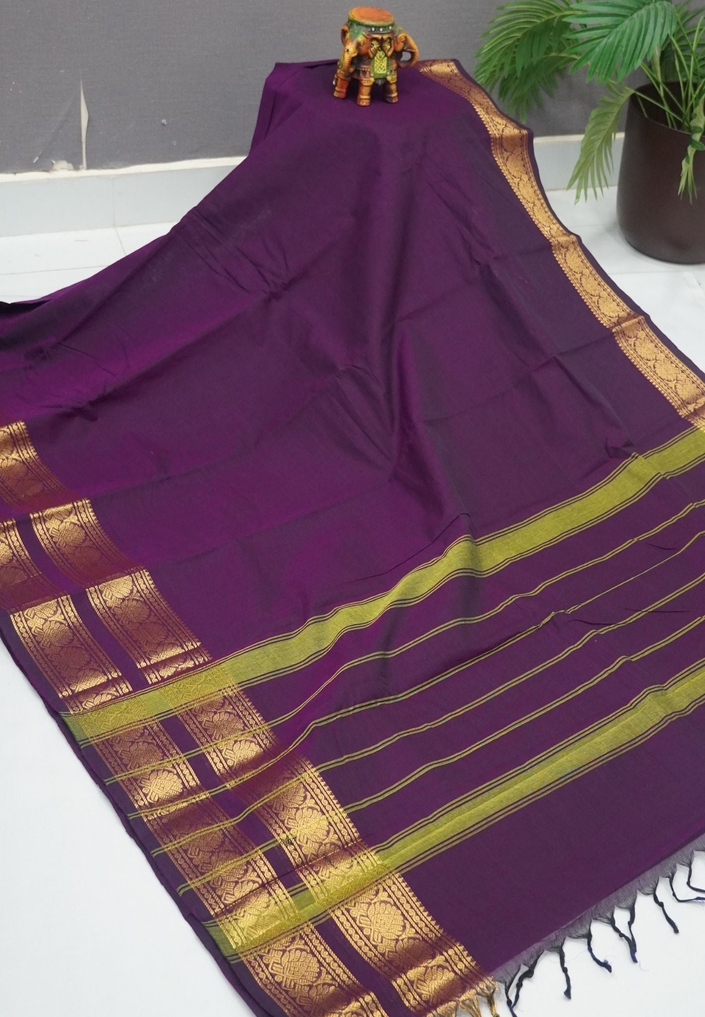 Chettinadu Cotton Saree-Wine with Floral Zari Border
