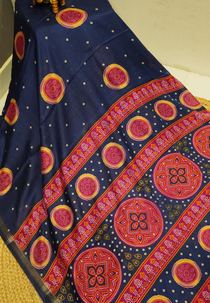Dola Saree-Navy Blue in Kolam patteran with Small Border