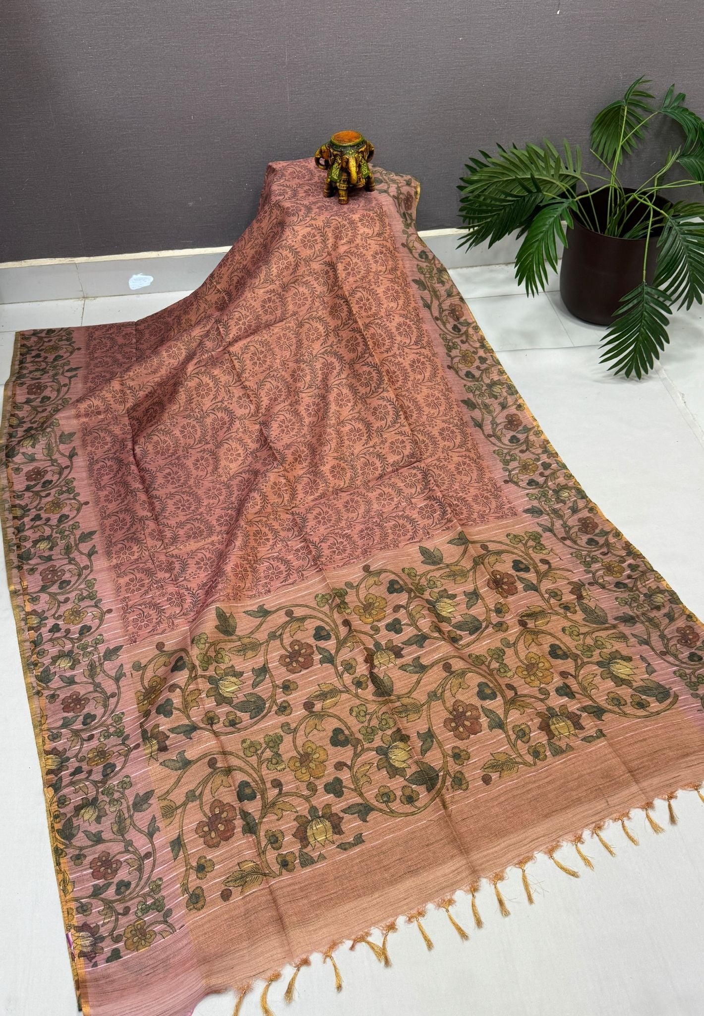 Tissue Saree-Pink In Floral Vine Kalamkari Border