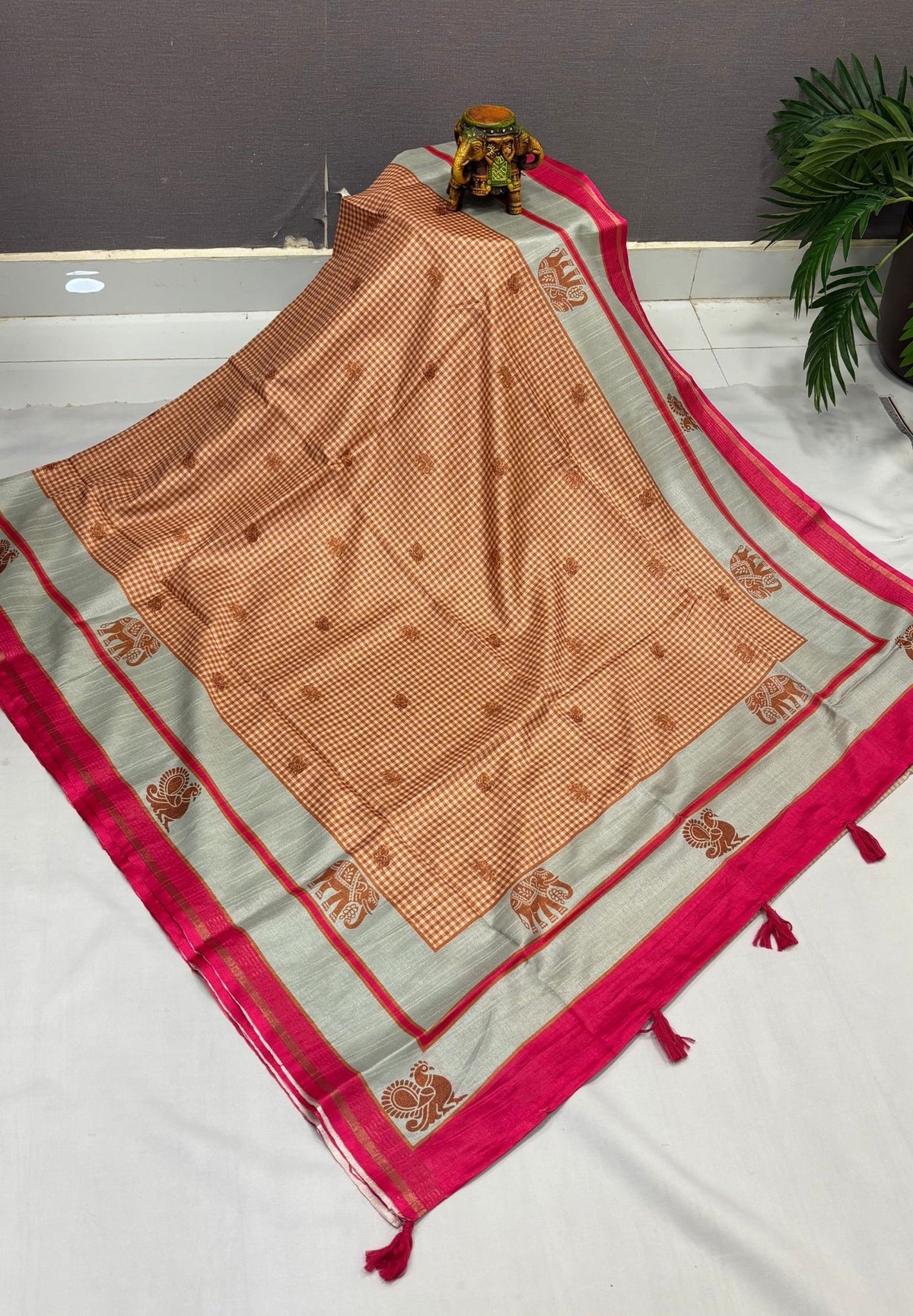 Semi Tussar Saree-Brown with Podi Kattam
