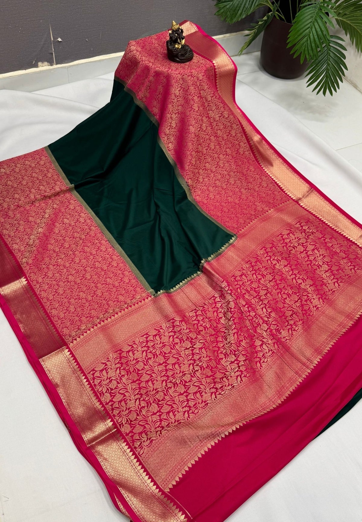 Art Mysore Silk Saree-Green-Rani Pink In Floral Zari With Contrast Border