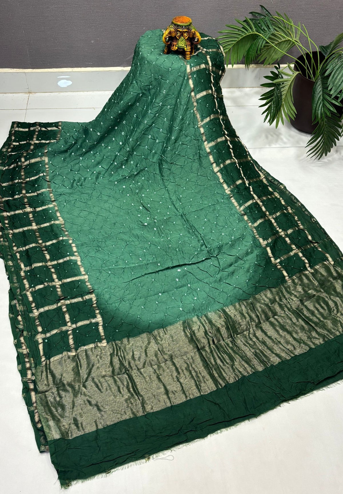 Banarasi Bandeji Saree-Green in Zari Checks Border