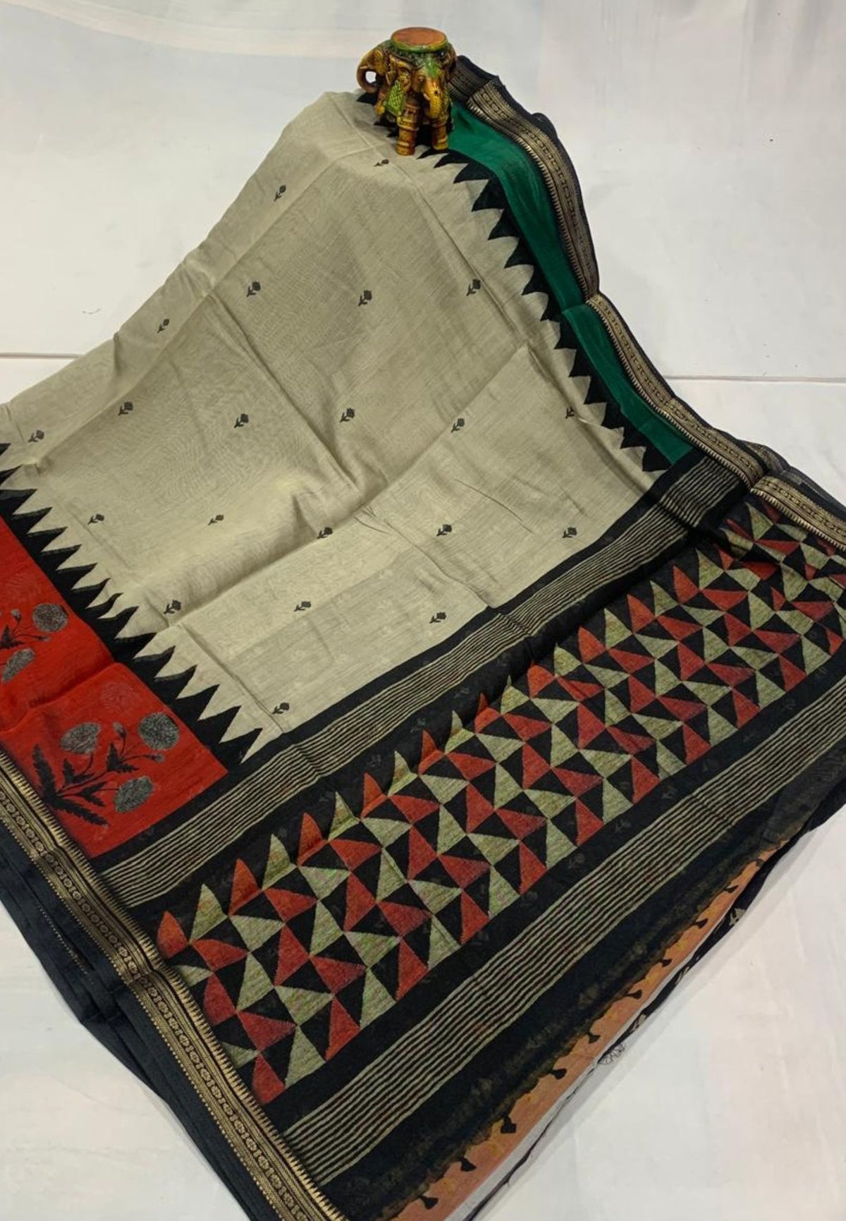 Malai Cotton Saree-Brick Red in Triangle Border