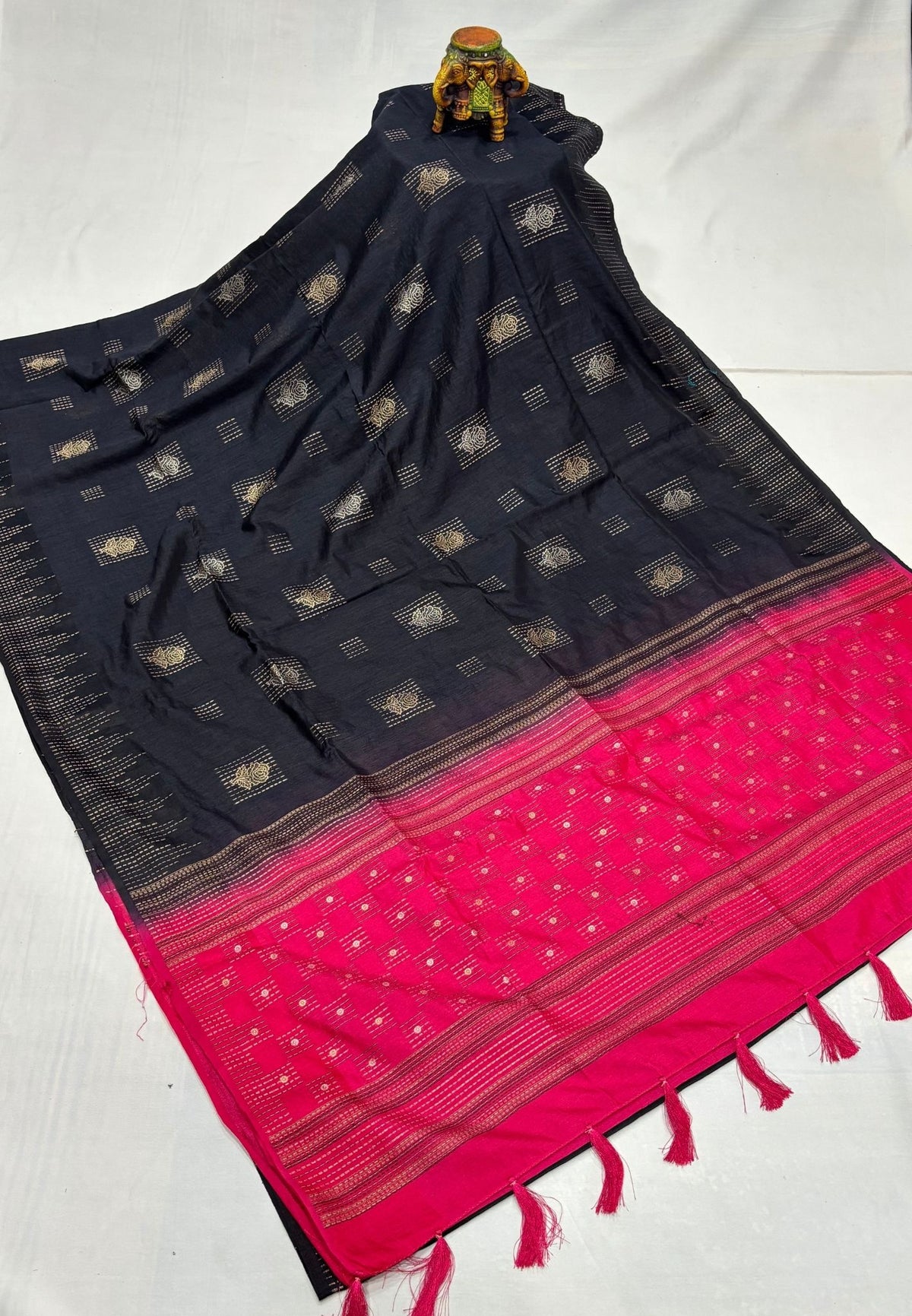 Chanderi Saree-Black with Zari Lines
