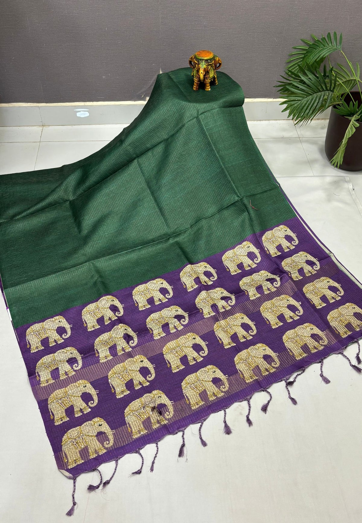 Tussar Saree-Green In Elephant Motif Border