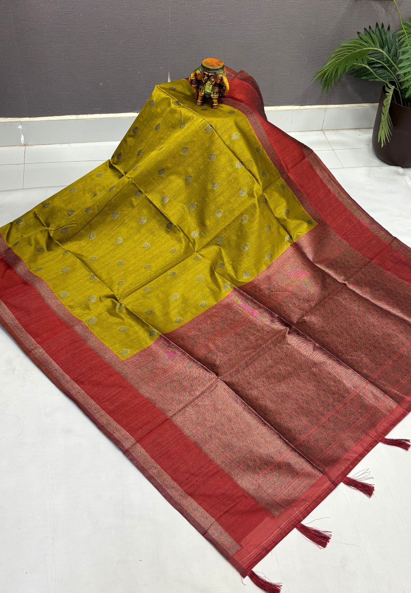 Semi Raw Silk Saree-Mustard with Contrast Retapet Border