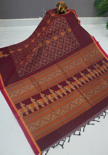Cotton Saree-Maroon in Thread Work