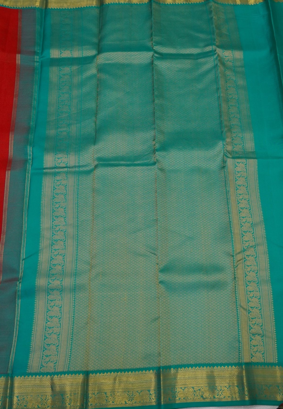 Pure Kanchipuram Silk Saree-Red with Contrast Border in Vairaoosi