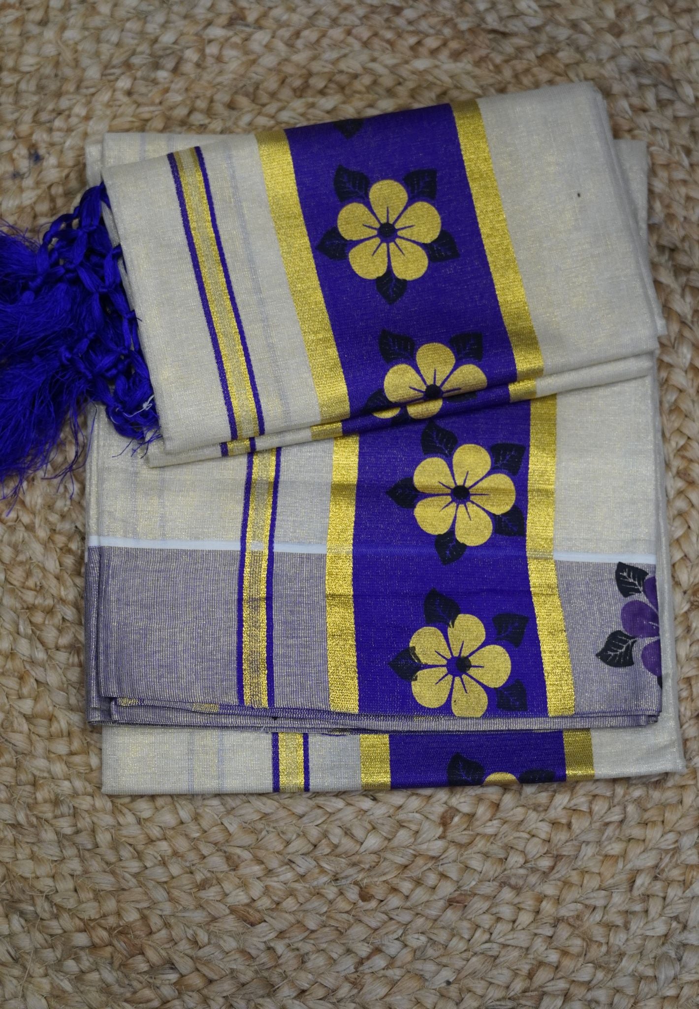 Tissue Set Mund - Sandal-Violet Golden Floral Motifs