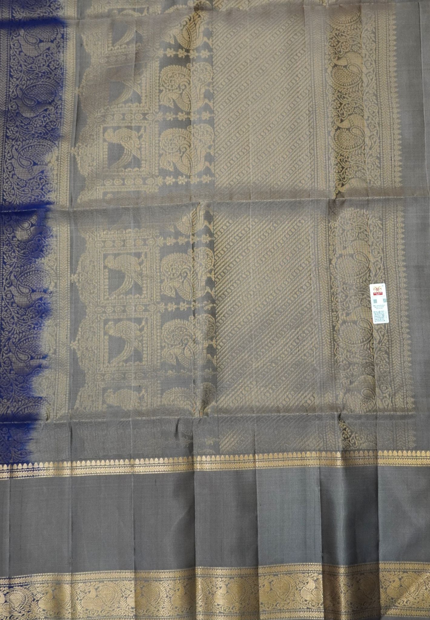 Pure Kanchipuram Silk Saree - Royal Blue with Rettapet Border