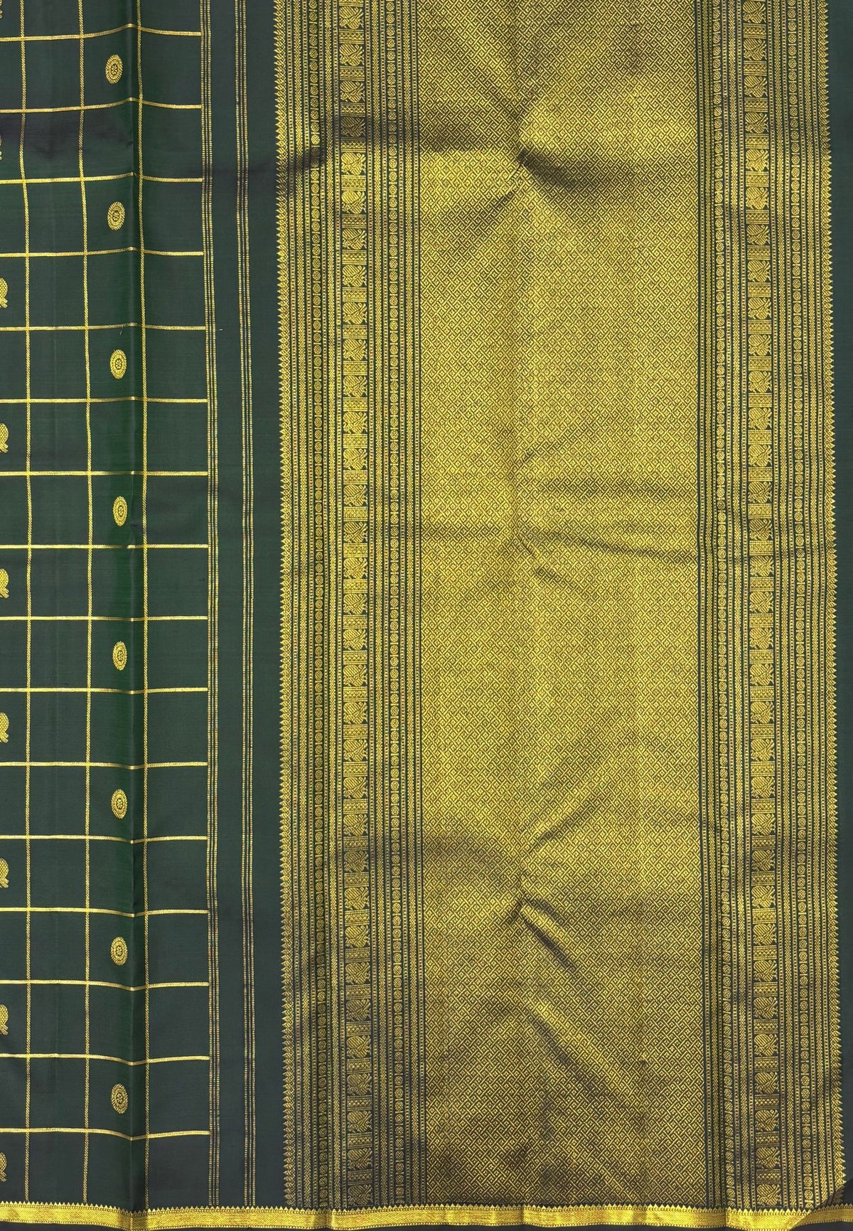 Pure Kanchipuram Silk Saree-Green In Annapakshi Zari Border