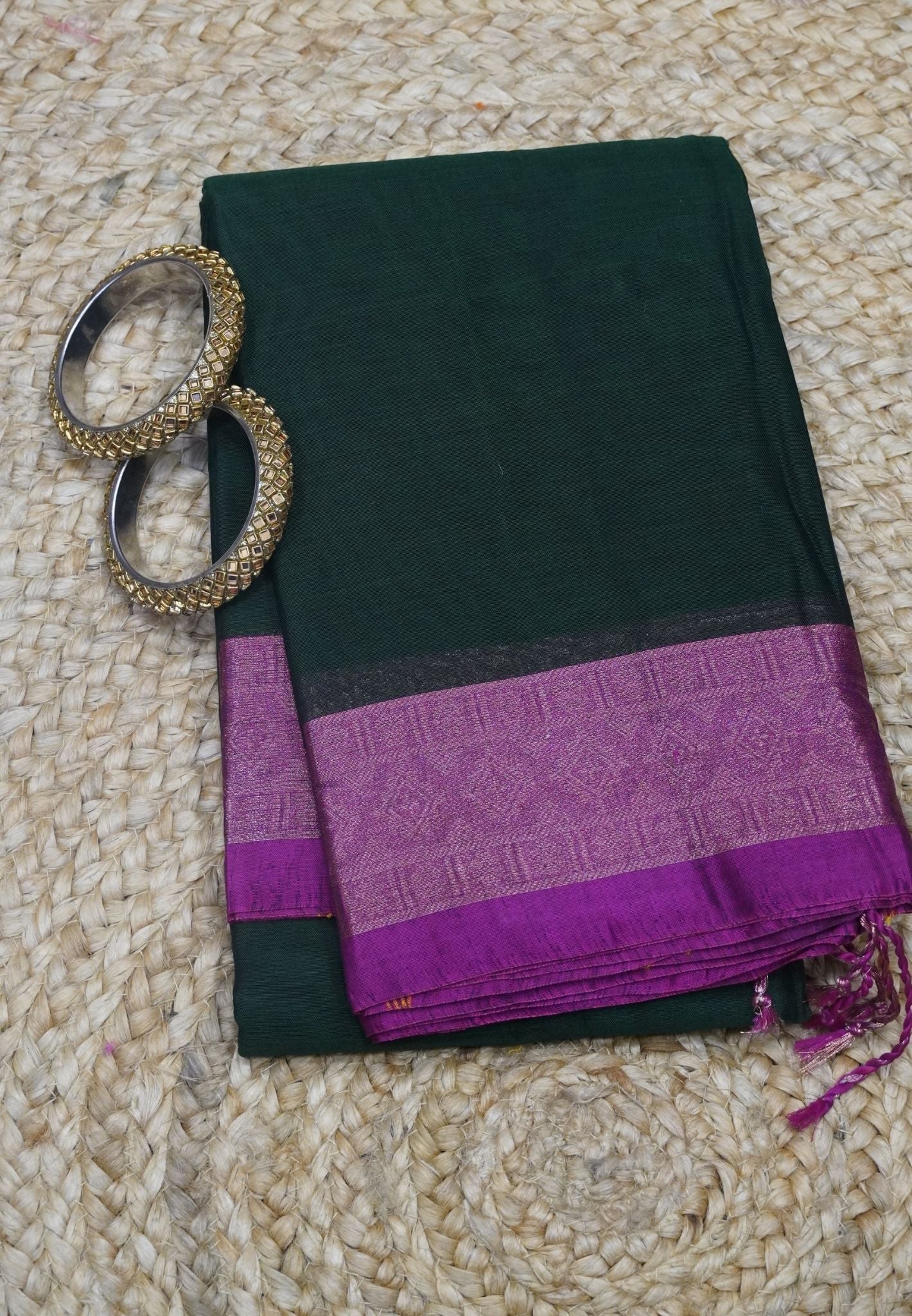Dakka Cotton Saree - Dark Green
