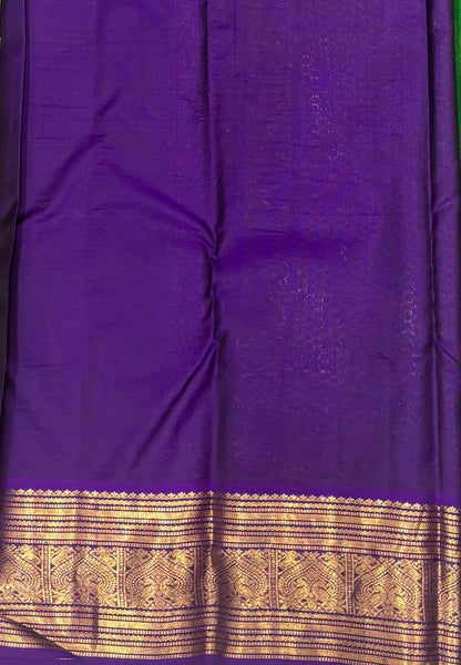 Pure Kanchipuram Silk Saree-Green with Contrast Border