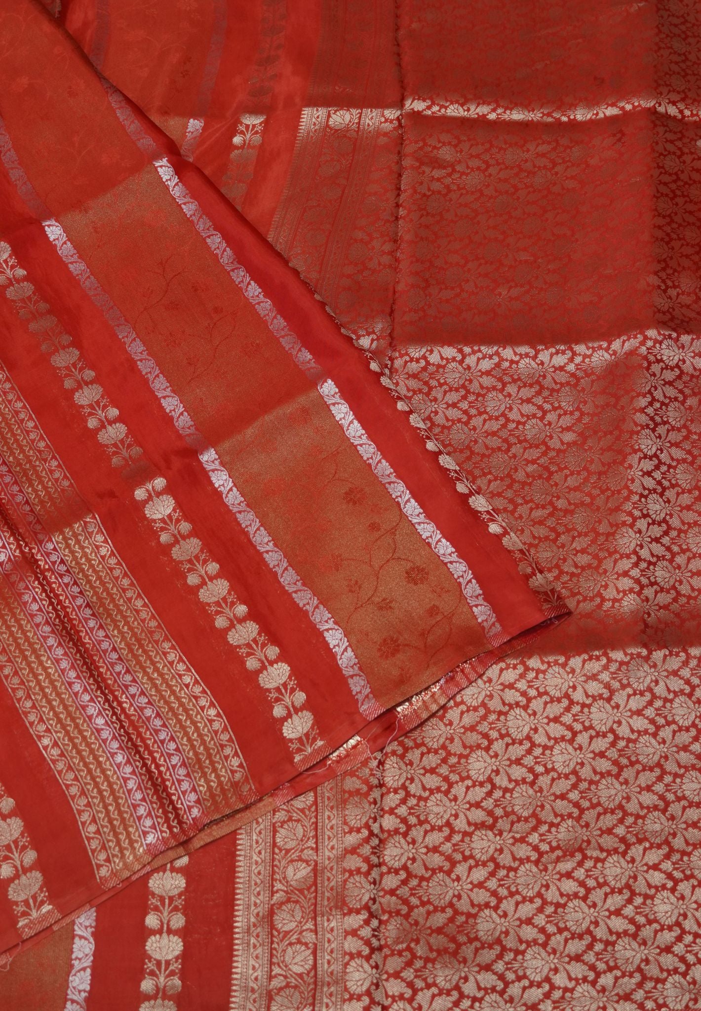 Banarasi Crepe Saree-Red