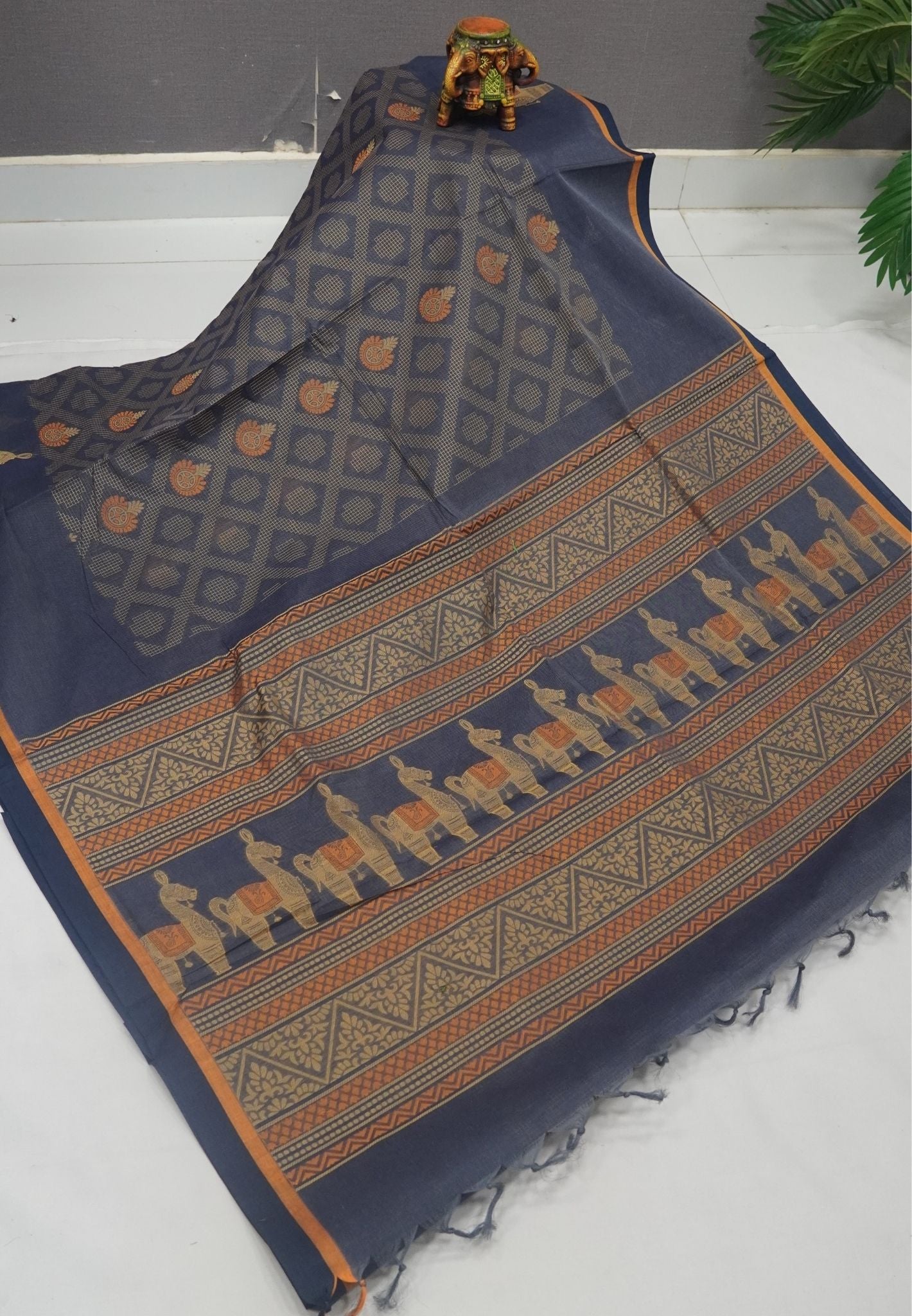 Cotton Saree-Greyish Blue in Thread Work