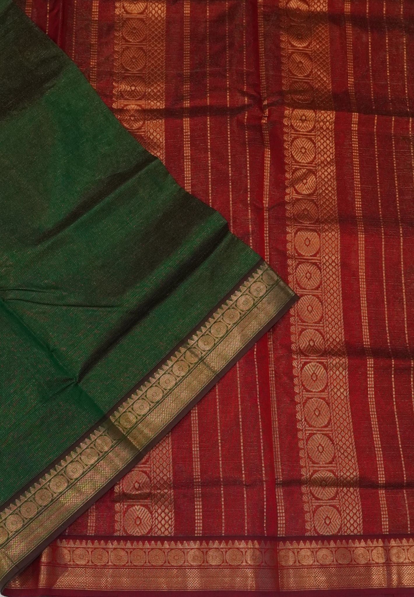 Pure Silk Cotton Saree-Green with Contrast Border in Vairaoosi