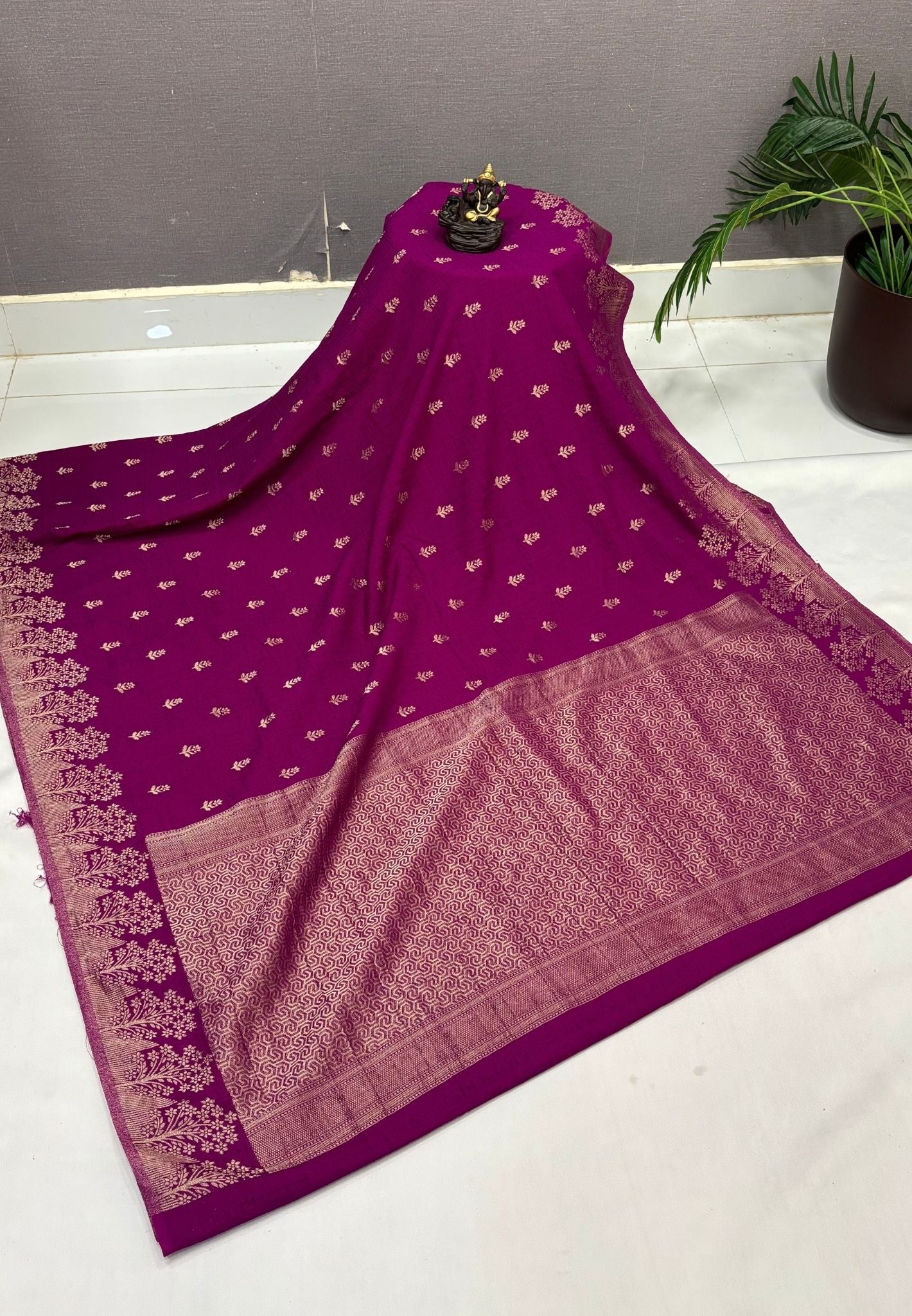 Banarasi Georgette Saree-Dark Magenta With Tree Zari Border