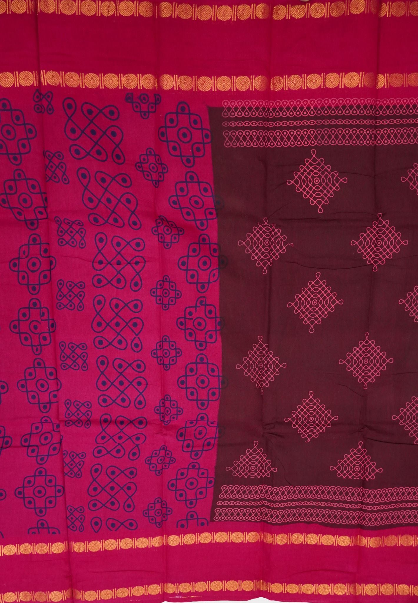 Sungudi Cotton Saree-Arakku with Contrast Retapet Border in Kolam Pattern