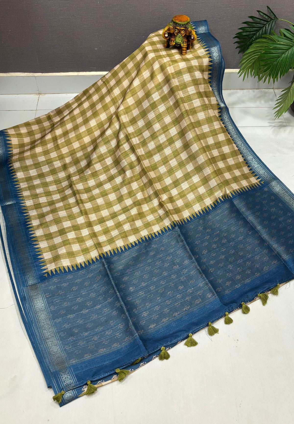 Matka Tussar saree-Olive Green in Checked Pattern with Temple Zari Border