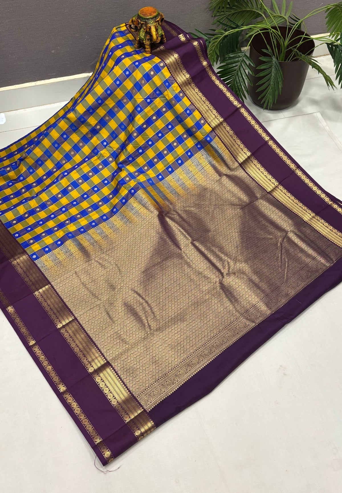 Budget Kanchipuram Saree-Ms Blue with Contrast Border