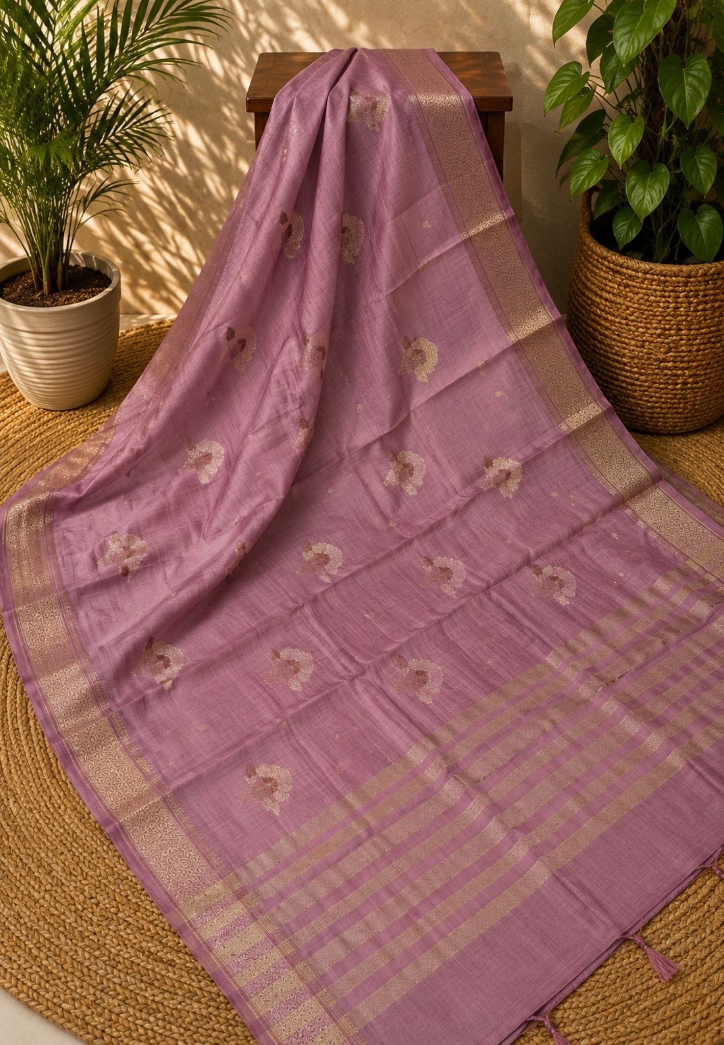 Semi Tussar Saree-Mauve with Floral Zari Motif