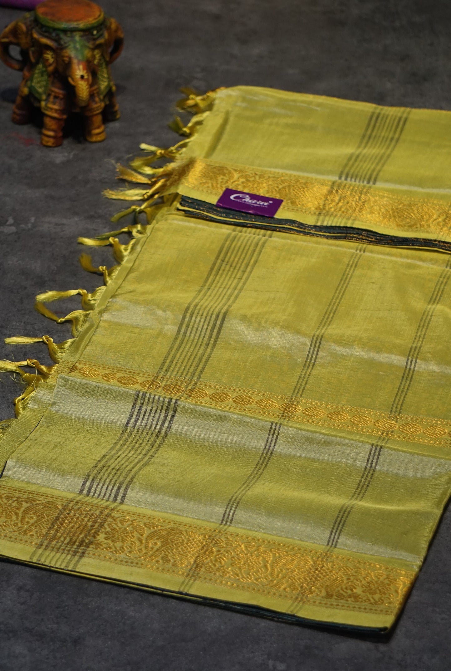 Vazhai Naaru Pattu Saree Vanasigaram Dark Elephant Grey to Green