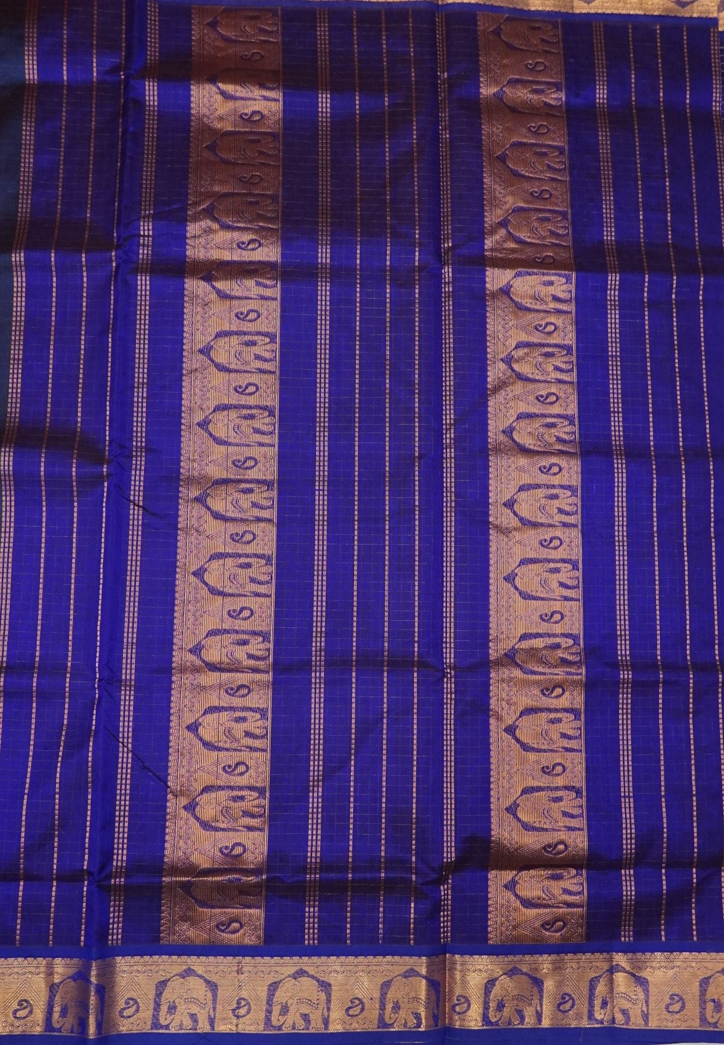 Pure Silk Cotton Saree-Bottle Green with Contrast Border in Laksha Deepam