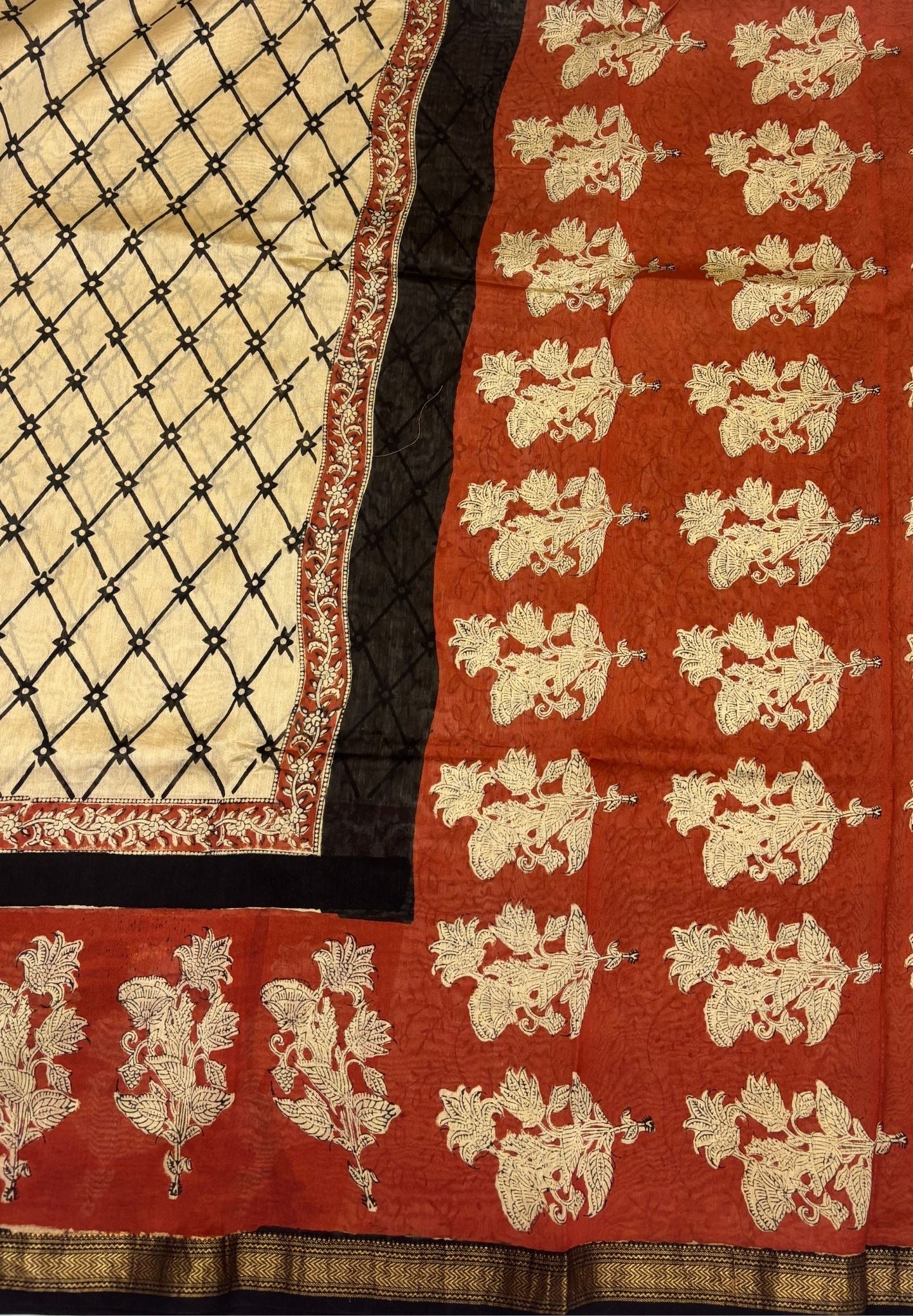 Pure Maheshwari Silk Cotton Saree-Beige