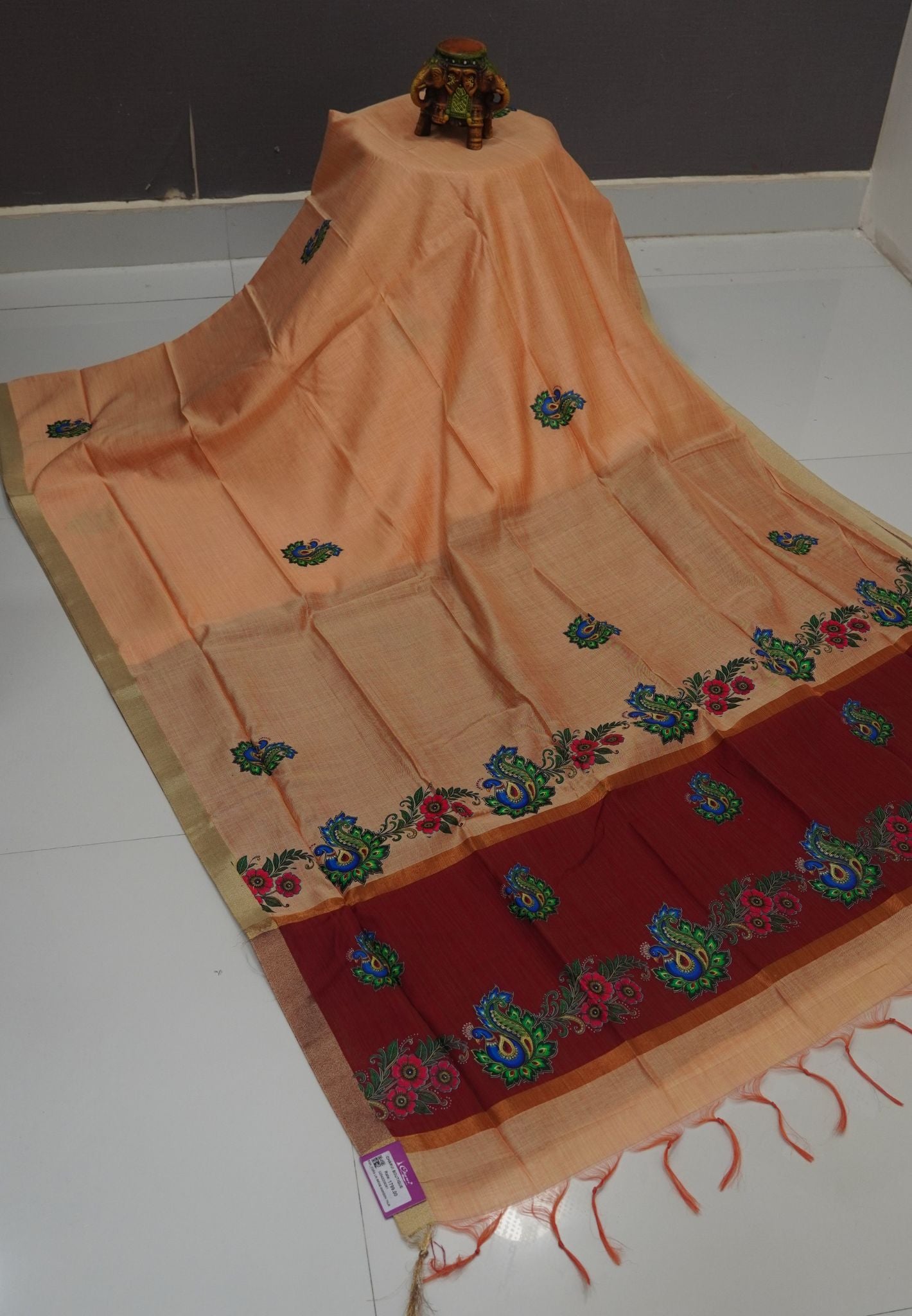 Cora Linen Saree-Beige with Thanjur Print