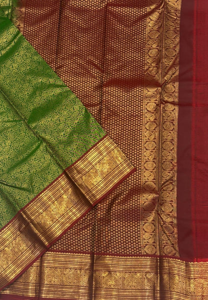 Pure Kanchipuram Silk Saree-Green with Contrast Border