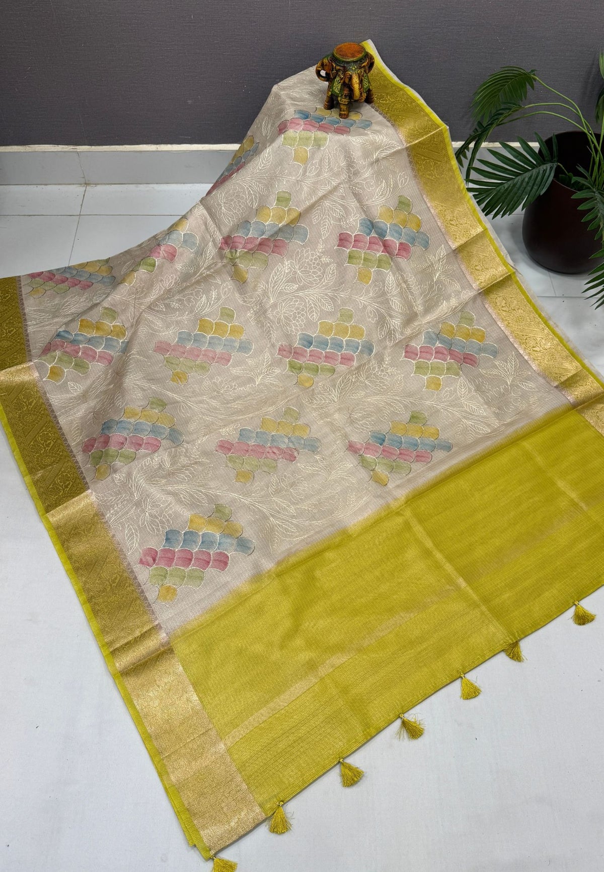 Kota Saree-Cream-Lime Green In Floral Vine Zari Border