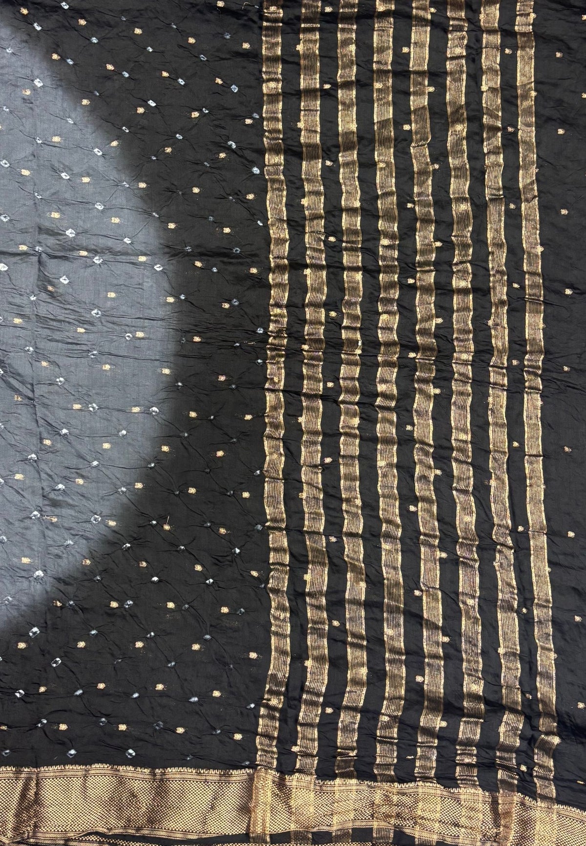 Banarasi Bandeji Saree-Grey in Horizontal Stripe Zari Border