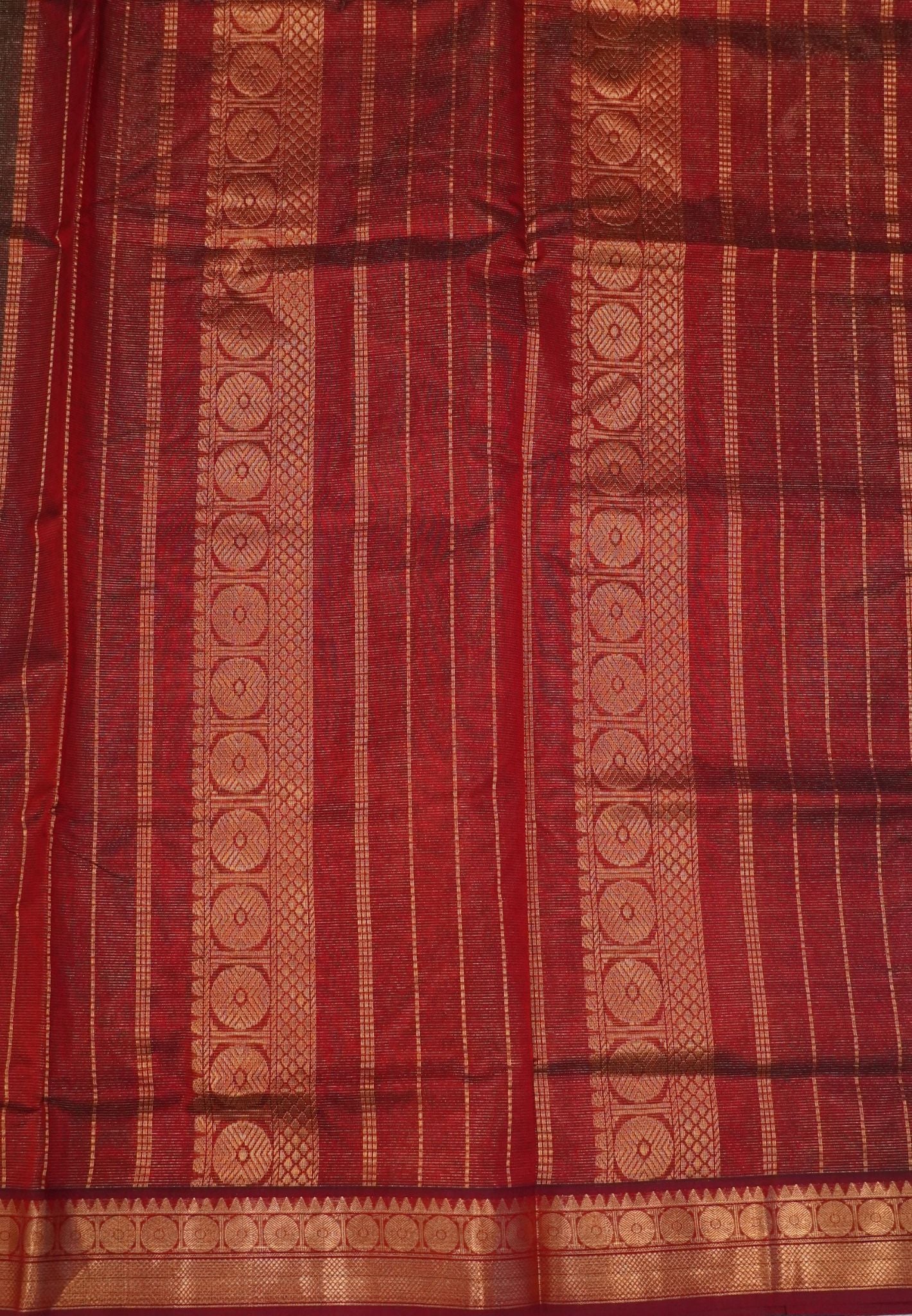 Pure Silk Cotton Saree-Green with Contrast Border in Vairaoosi