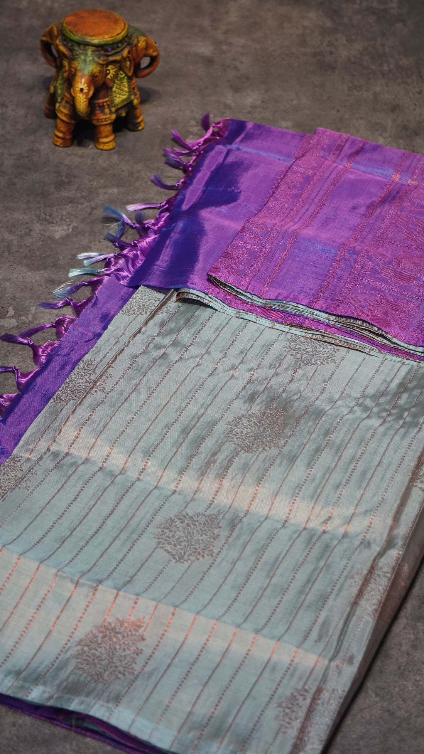 Vazhai Naaru Pattu Saree Vairaoosi Metalic Green to Lavender