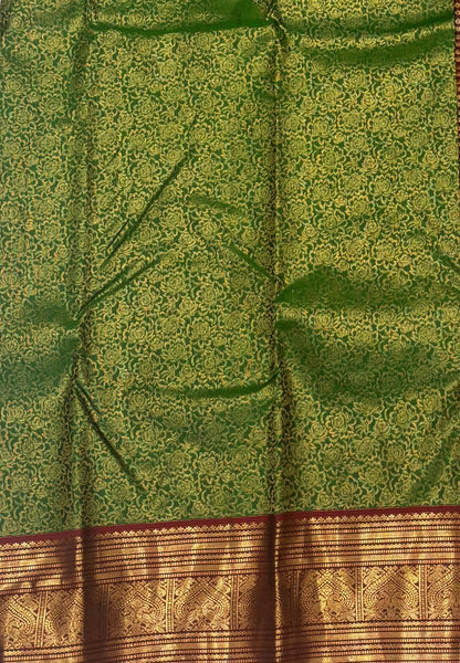 Pure Kanchipuram Silk Saree-Green with Contrast Border