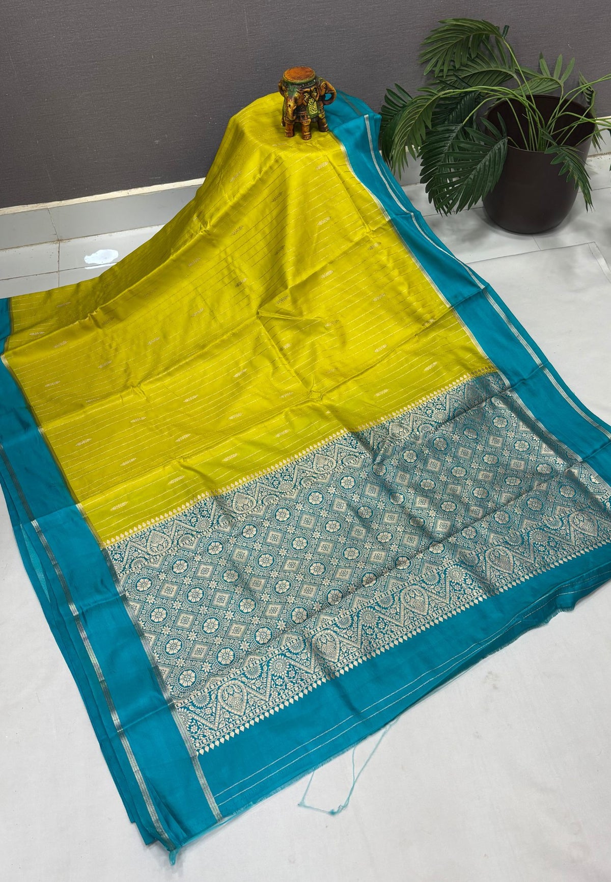 Gaji Silk Saree-Yellow in Intricate Geometric Floral Zari with Contrast Border