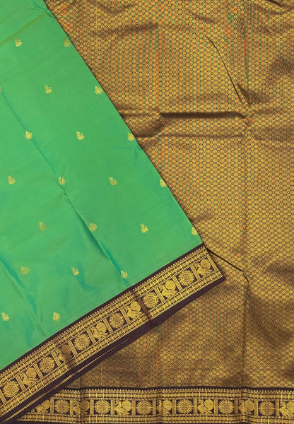 Budget Kanchipuram Saree-Green In Mayil Chakram With Contrast Border
