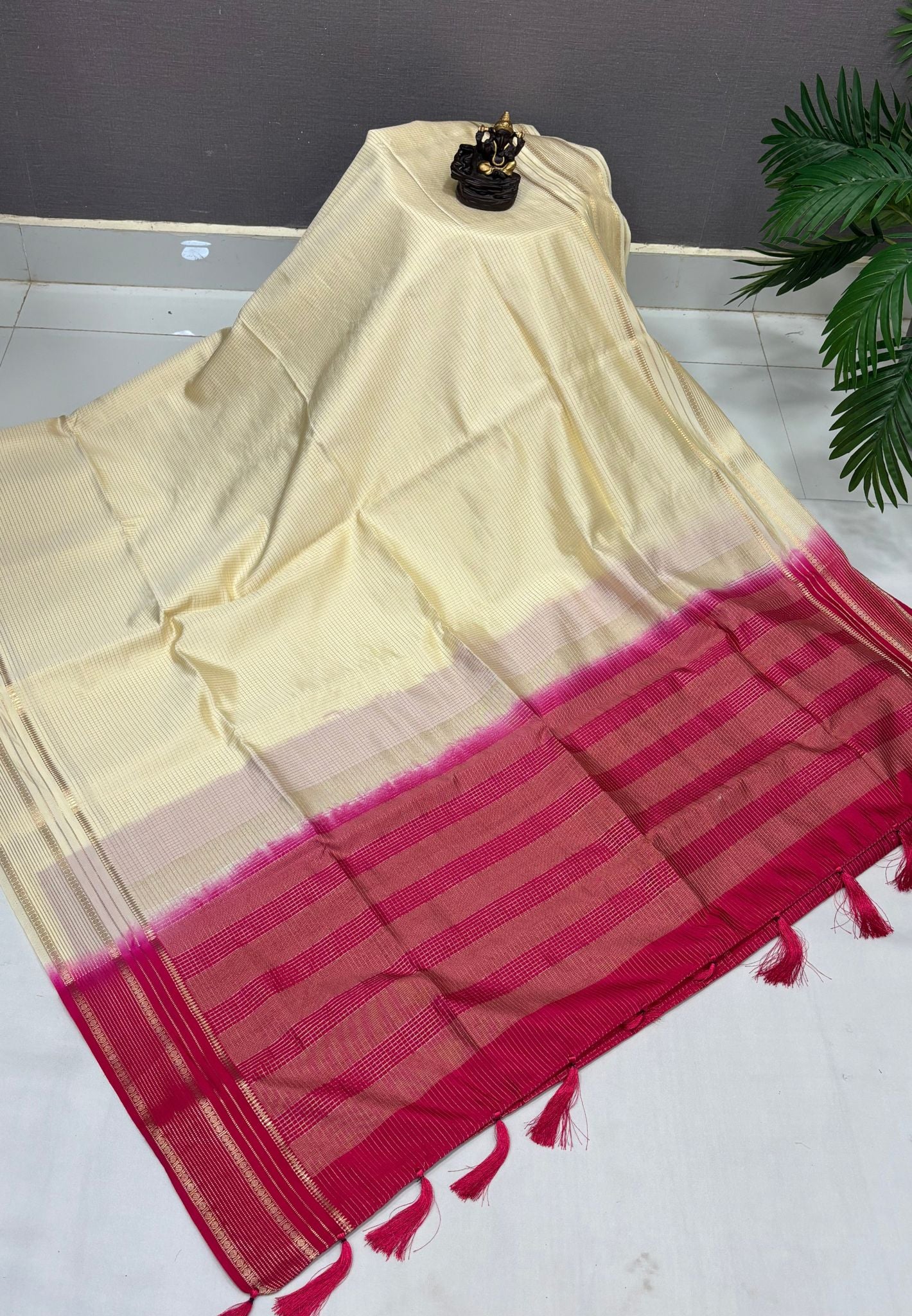 Mulberry Silk Saree-Offwhite In Striped Zari With Contrast Border