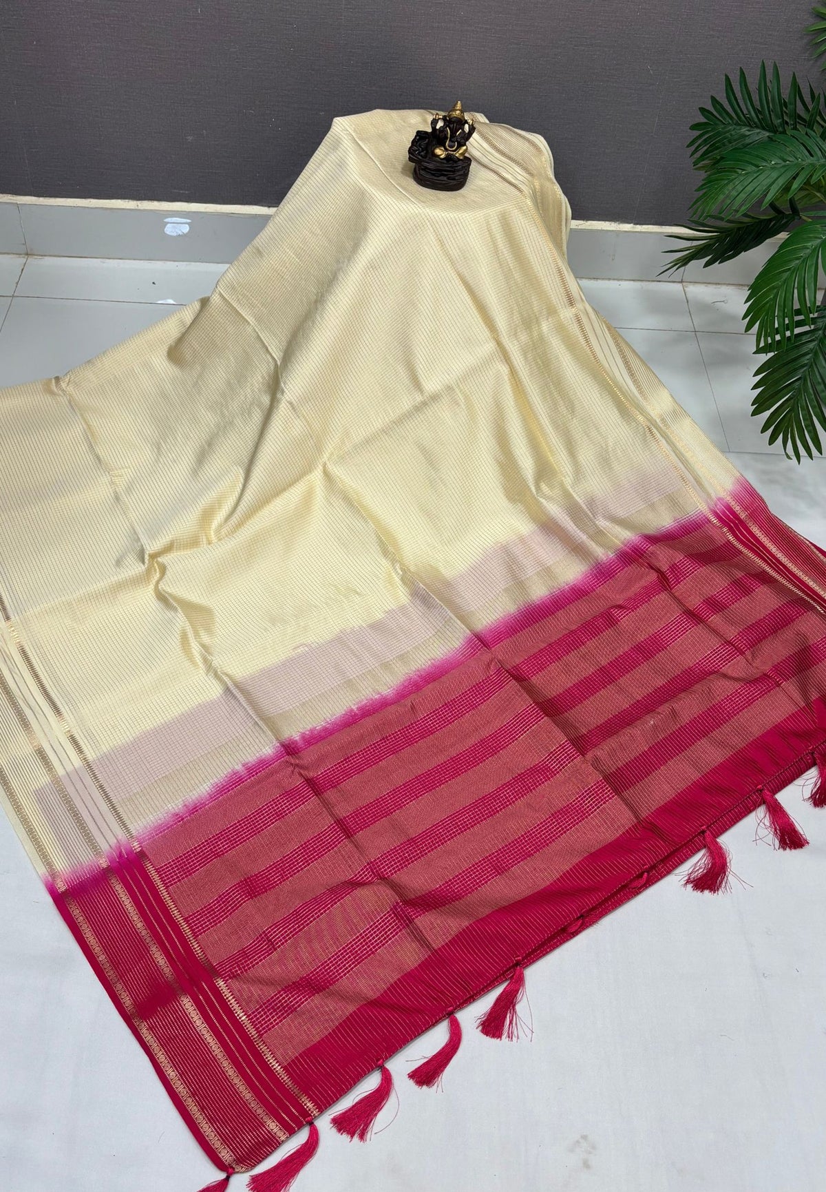 Mulberry Silk Saree-Offwhite In Striped Zari With Contrast Border