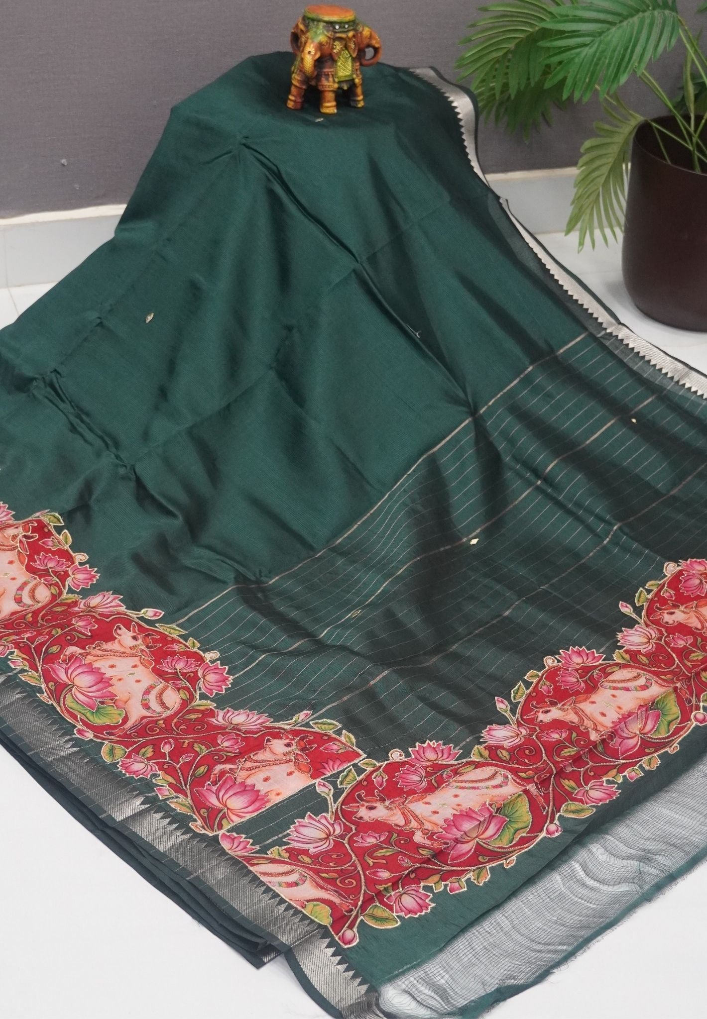 Pure Mangalgiri Silk Saree-Bottle Green in Tanjore Print with Aplique Work