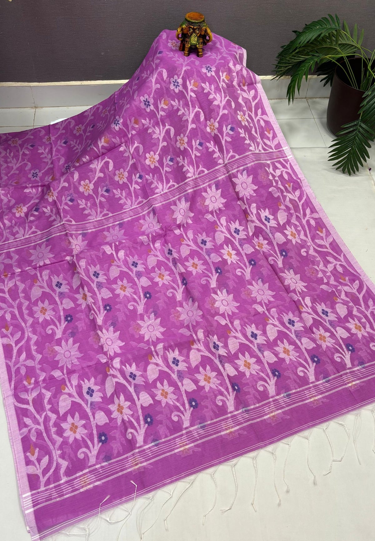 Dhakai Jamdhani Cotton Saree-Purple In Floral Vine Zari Border