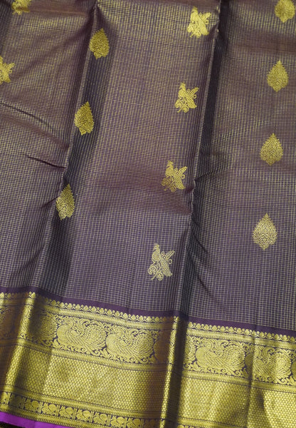 Pure Kanchipuram Silk Saree-Arakku Podi Kattam with Peacock Zari Motif