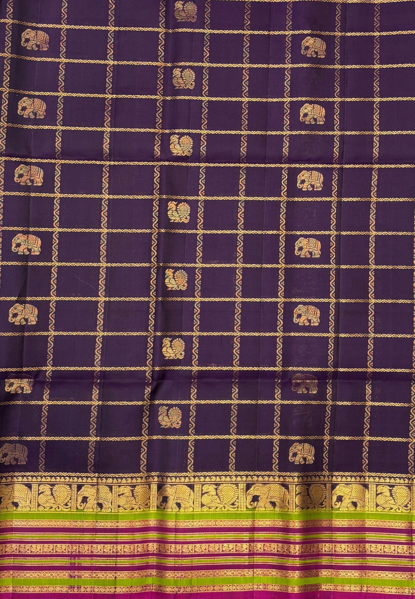 Pure Kanchipuram Silk Saree-Purple in Checkered Mayil Chakram with Varisapet Border