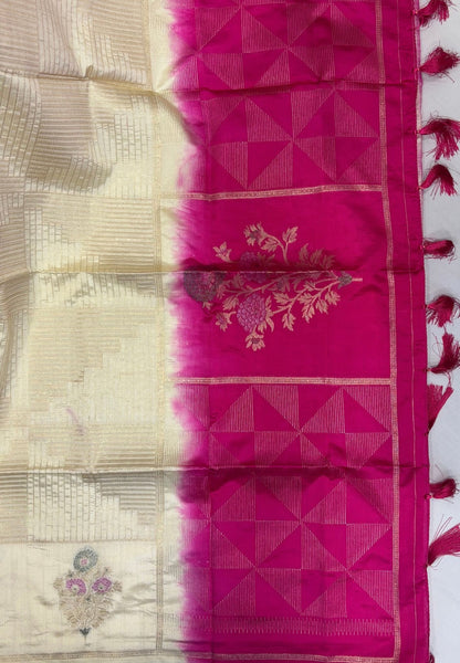 Mulberry Silk Saree-Offwhite In Diamond Geometric Zari With Contarst Border