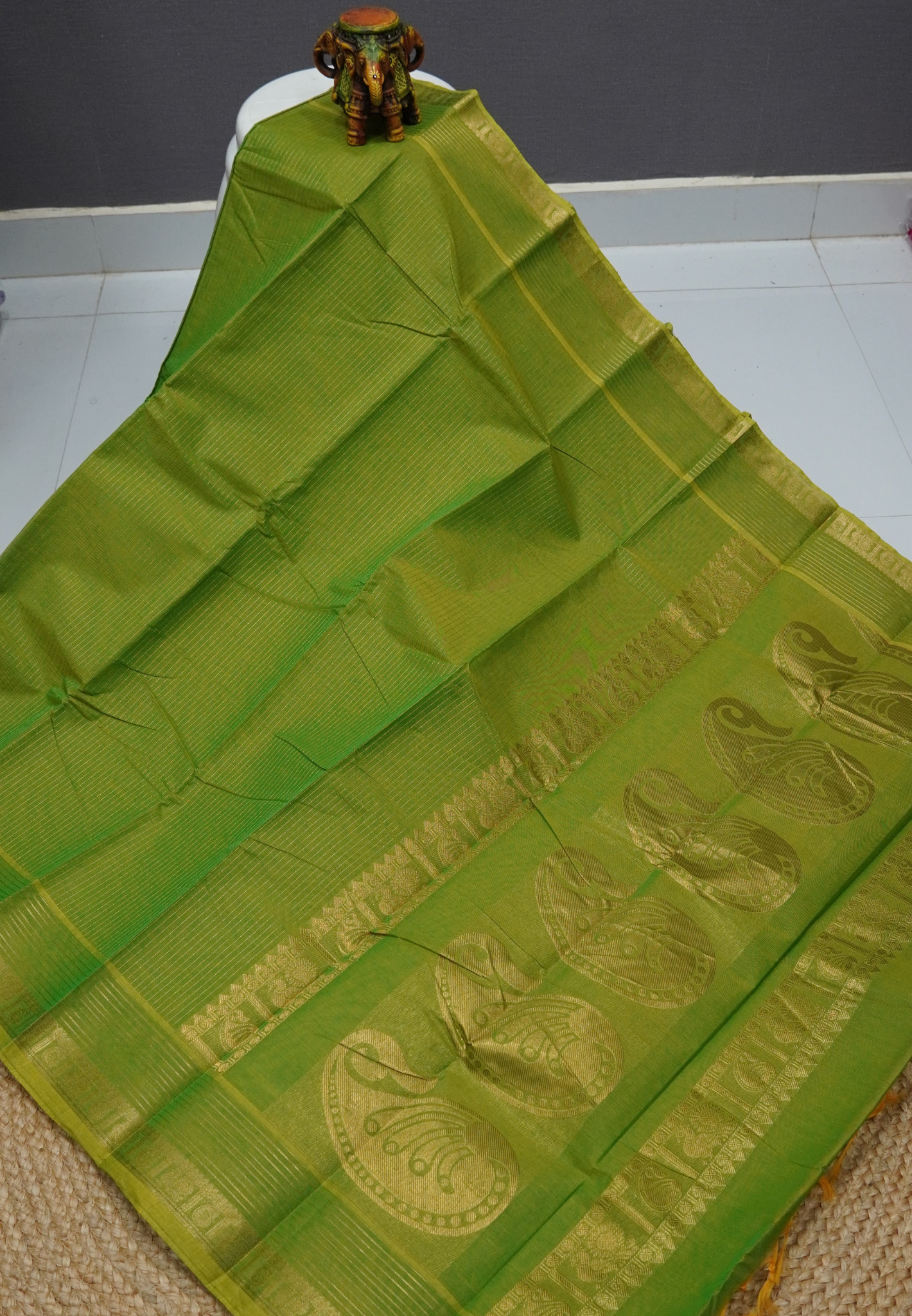 Chettinadu Cotton Saree-Pista Green in Vairaoosi Pattern