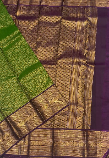 Pure Kanchipuram Silk Saree-Green with Contrast Border