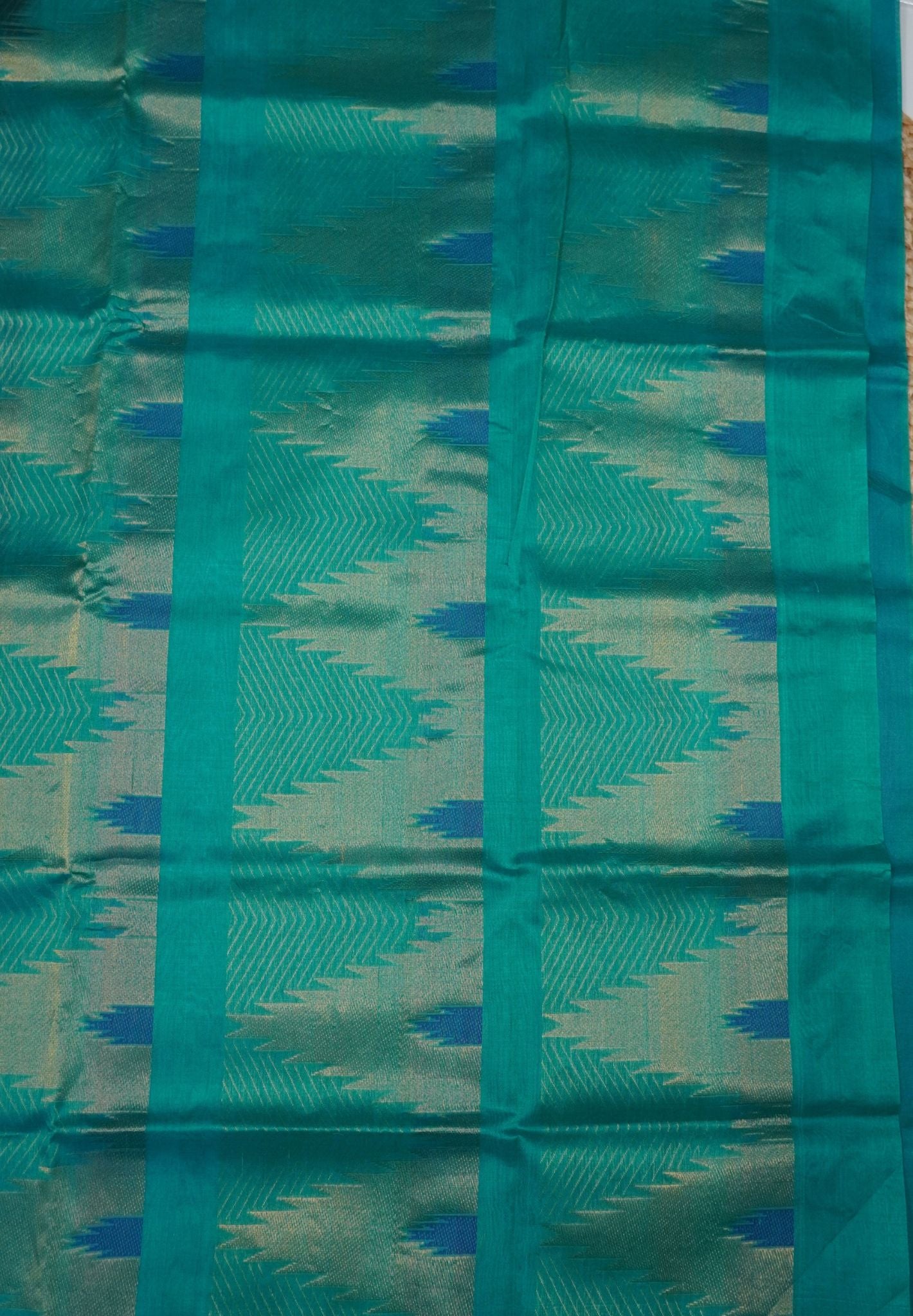 Pure Silk Cotton Saree-Royal Blue in Tazhamboo Pattern