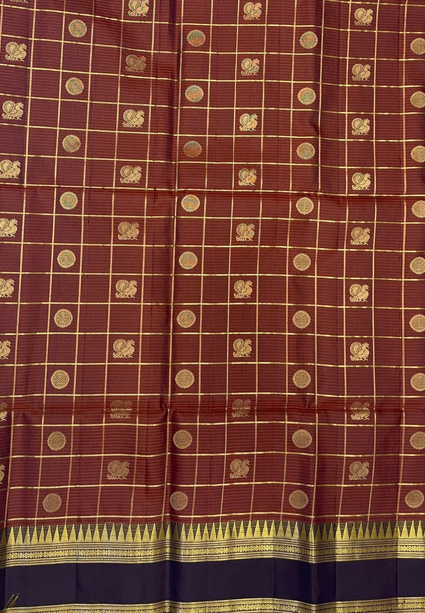 Pure Kanchipuram Silk Saree-Honey with Golden Checkered Pattern in Mayil Chakram Motifs