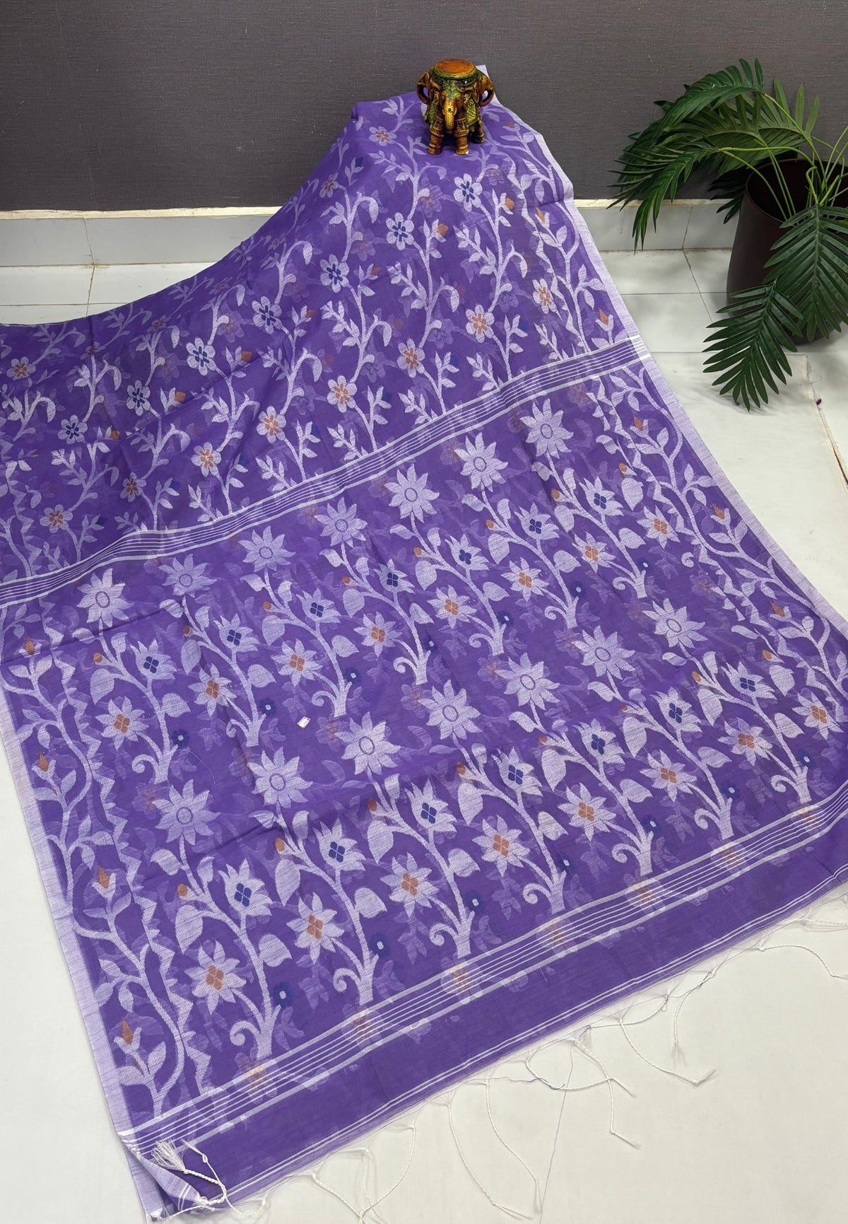 Dhakai Jamdhani Cotton Saree-Purple In Floral Vine Zari Border
