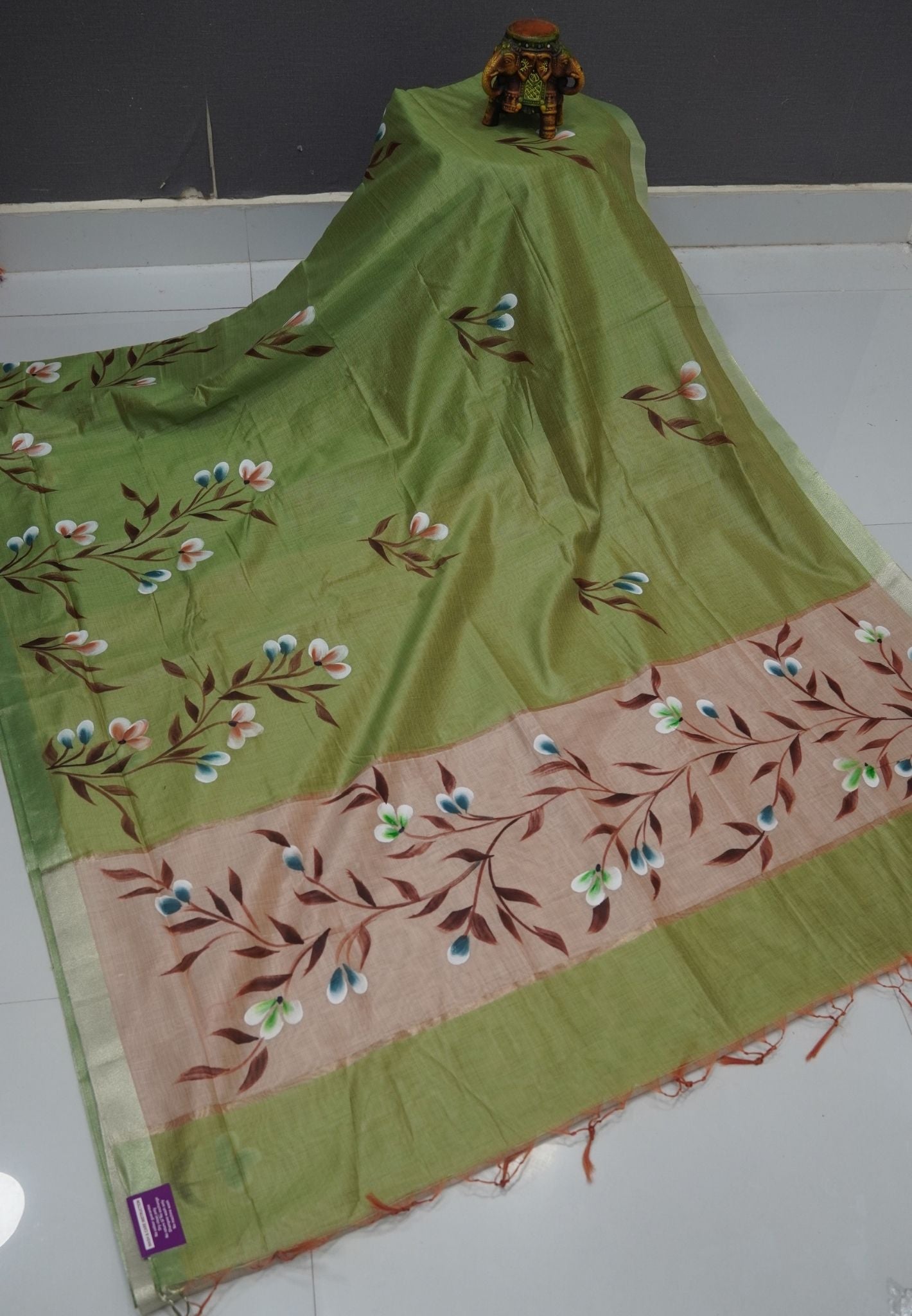 Cora Linen Saree-Green with Hand Painted Floral Motifs